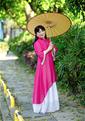 Hundreds of beauties: meeting Asian member Fanghong